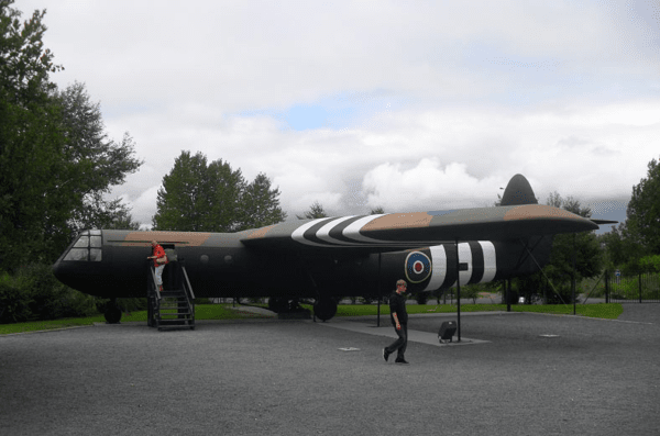 공정부대 작전을 위한 영국의 걸작품 대형 글라이더(Horsa)