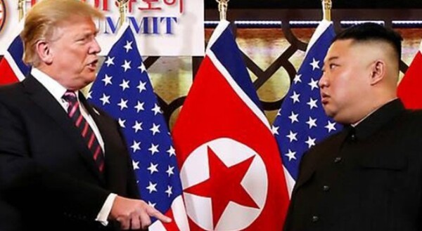 도널드 트럼프 미국 대통령이 우크라이나와 체결한 ‘광물 협정’을 북한에도 적용할 가능성이 있다는 전망이 나오고 있다./연합 