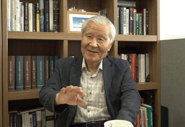 조갑제 대표가 12일 서울 종로구 사무실에서 본지와 인터뷰를 진행하고 있다. /샌드타임즈