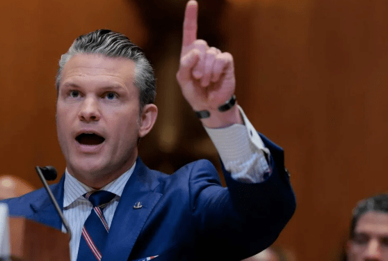 지난 11일 미국 워싱턴 연방의회에서 열린 상원 세출위원회 국방소위원회 청문회에 참석한 피트 헤그세스 전쟁부 장관이 발언하고 있다./AFP