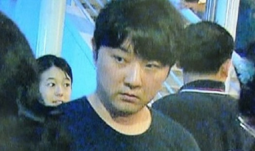 김정철이 2011년 2월 싱가포르에 에릭 크립톤의 공연 관람을 위해  모습을 드러냈다. /KBS